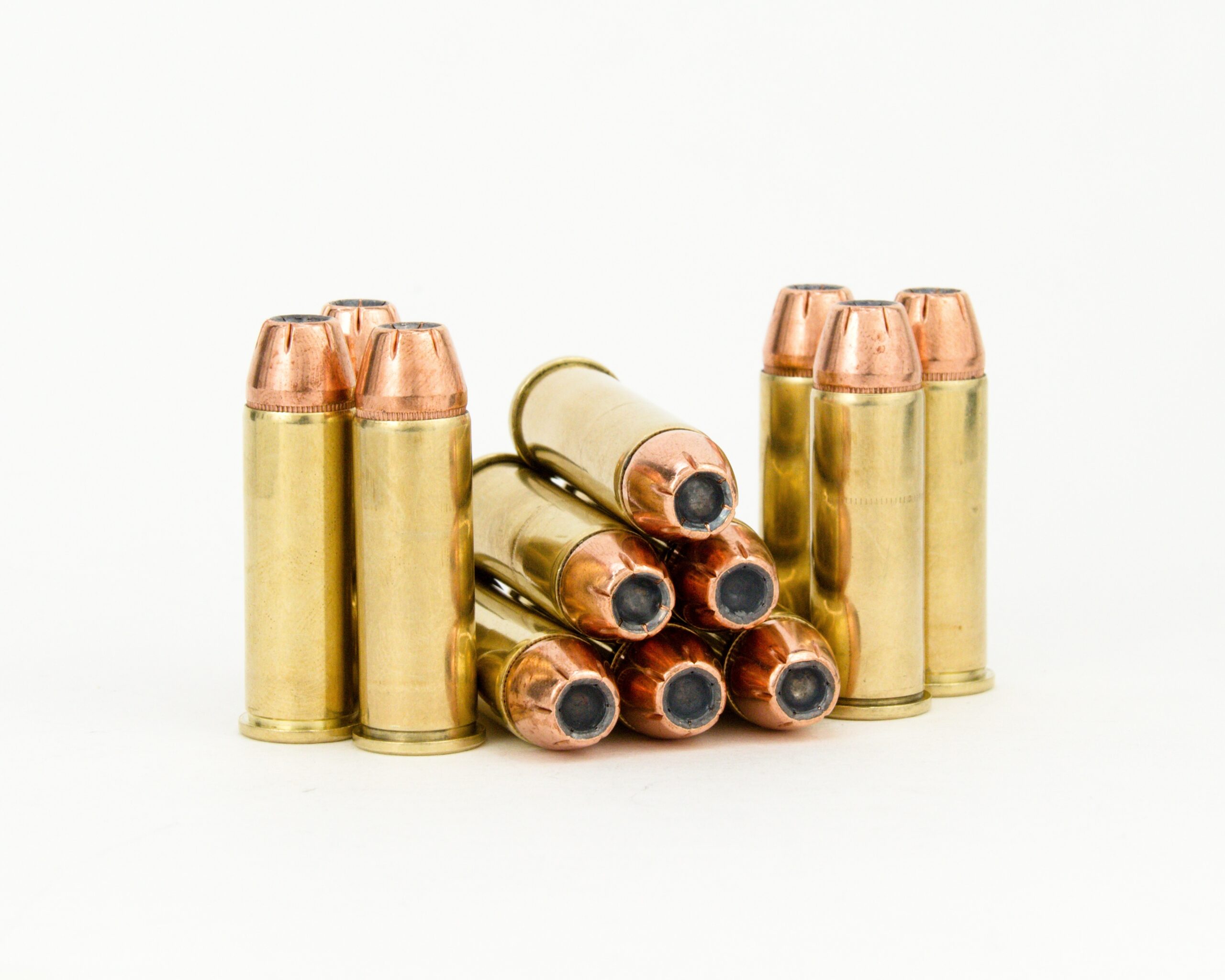 44 Remington Magnum Ammo w 240 Grain Hornady XTP Bullets 50 Rnds-img-1