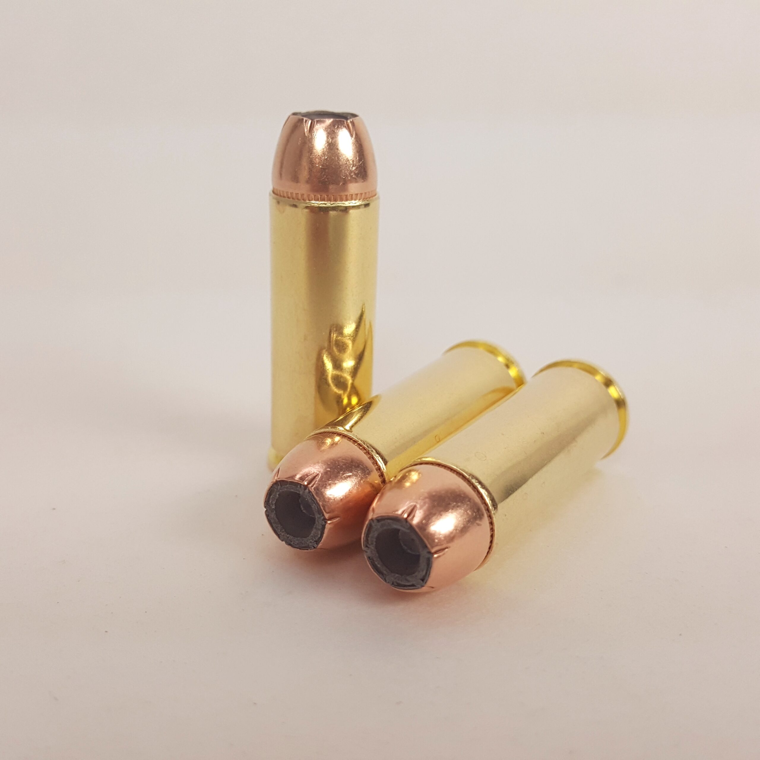 44 Magnum Hunting Ammo / Personal Self Defense Ammunition with 240 Grain Gold Country Razorback Serrated Hollow Point Bullets 20 Round Box ~ MADE in USA